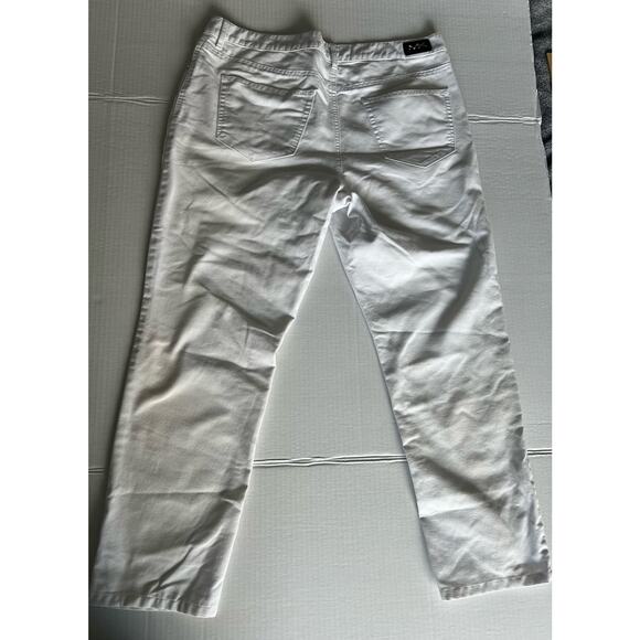 Michael Kors Men’s White Straight Leg Jean Pants 36X27 - Picture 3 of 15